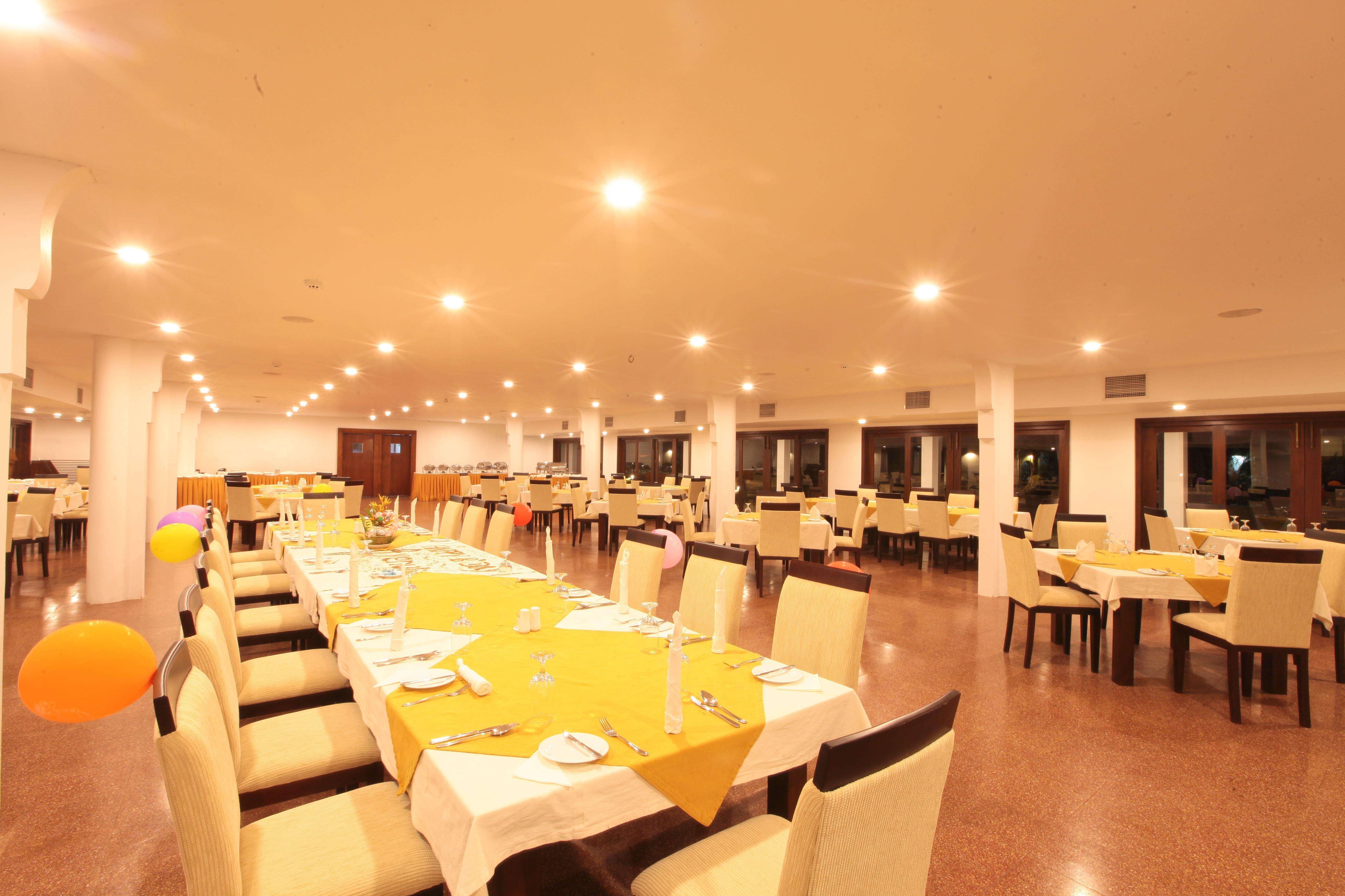Rajarata Hotel Anuradhapura Bagian luar foto