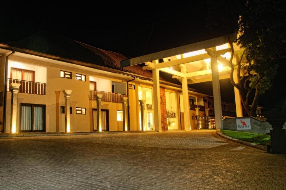 Rajarata Hotel Anuradhapura Bagian luar foto