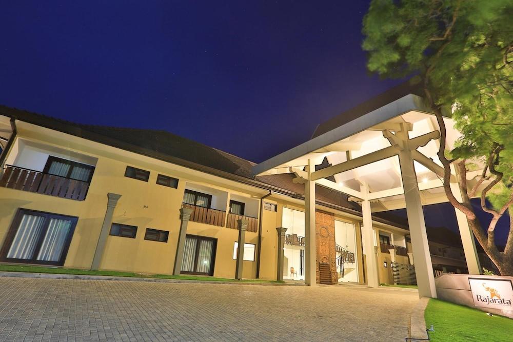 Rajarata Hotel Anuradhapura Bagian luar foto
