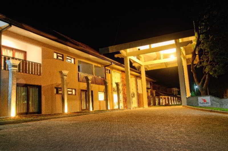 Rajarata Hotel Anuradhapura Bagian luar foto